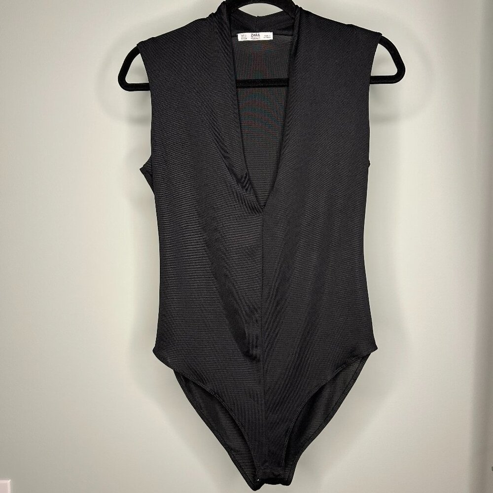 Zara Black Sleeveless Deep V-Neck Body Suit
